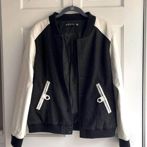 Vintage Varsity bomber jacket wool black and white streetwear timeless academia - Picture 9 of 9